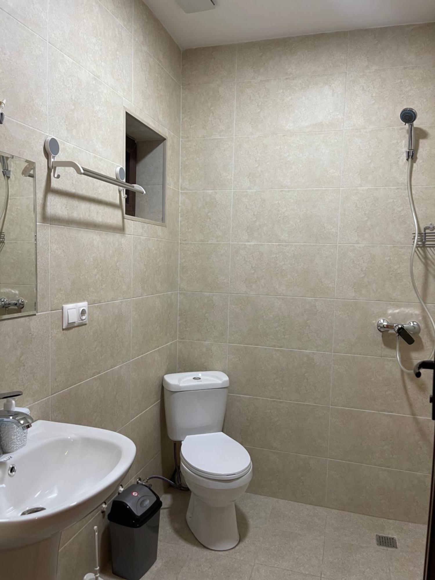 Myfamily Hotel Tbilisi ภายนอก รูปภาพ